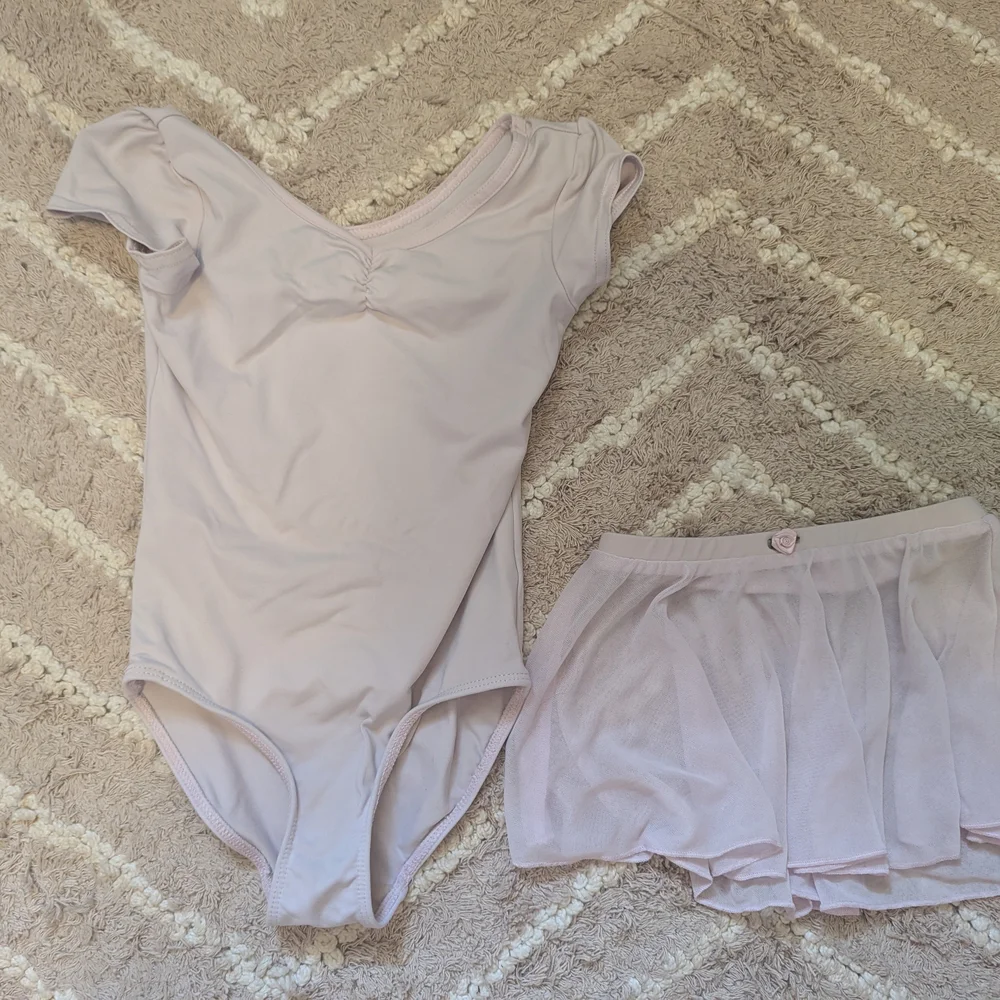 EUC Danskin Now Pink Lined Leotard And Skirt Girls XS 4/5 - Picture 1 of 3